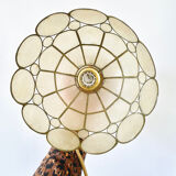 Mother-of-pearl suspension