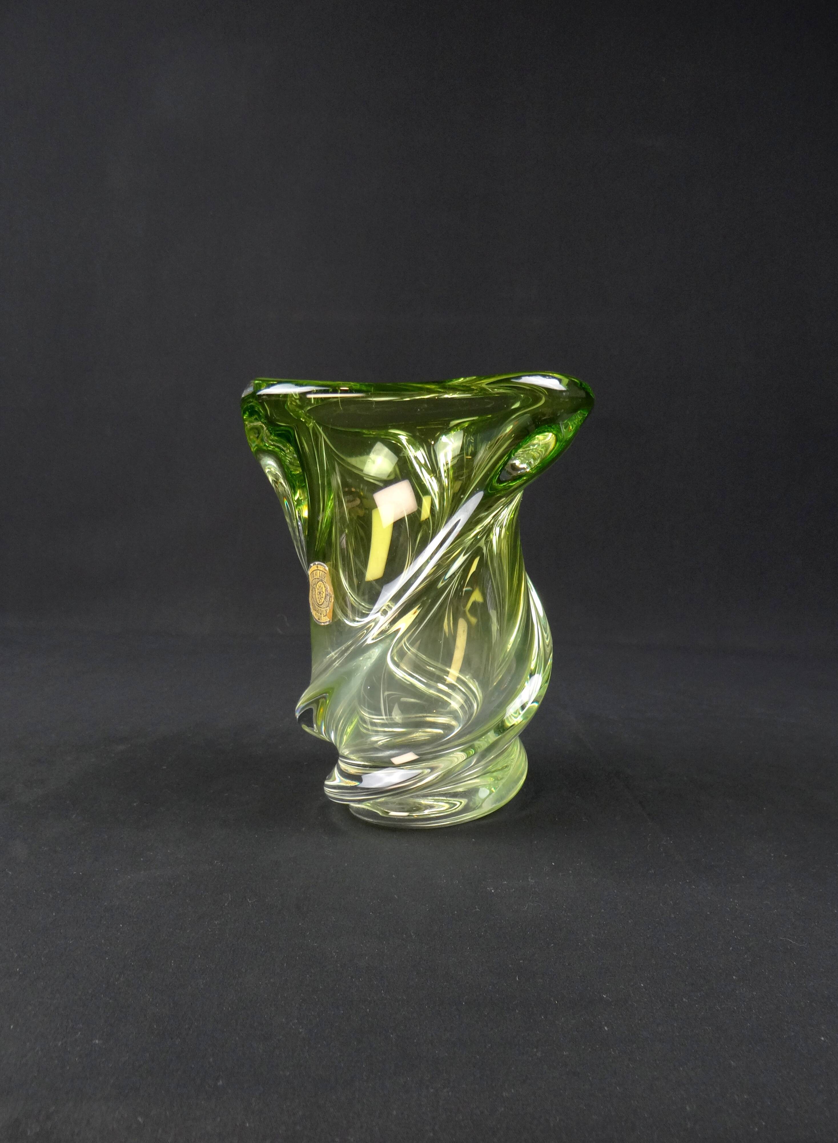 Val Saint Lambert crystal vase with a two-tone twisted shape, "Wave" model