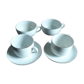 Lot de tasses en porcelaine blanche