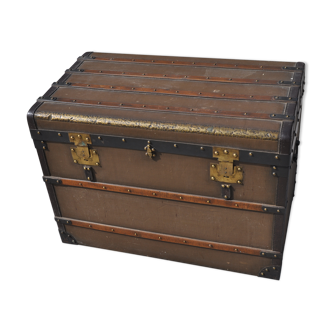 Grande malle de voyage ancienne