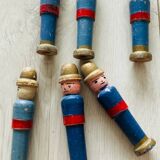 Set of 6 small soldiers