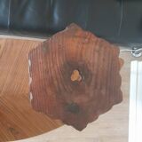Tabouret en bois brutaliste