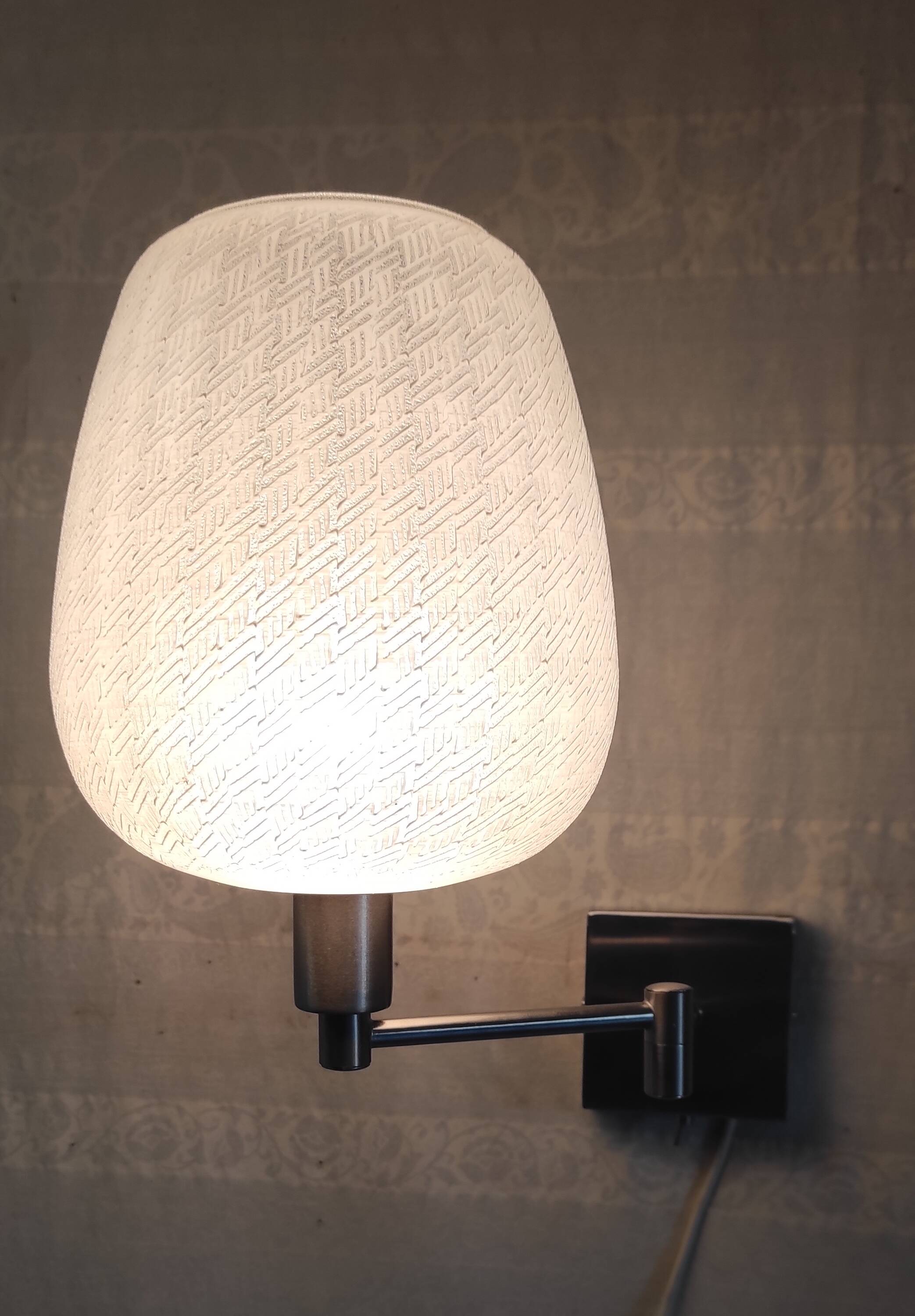 Wall lamp - reading light in chromed metal and opaline globe - 20th century