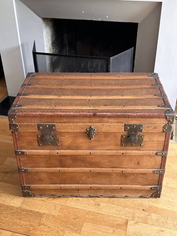 Malle de transport en bois