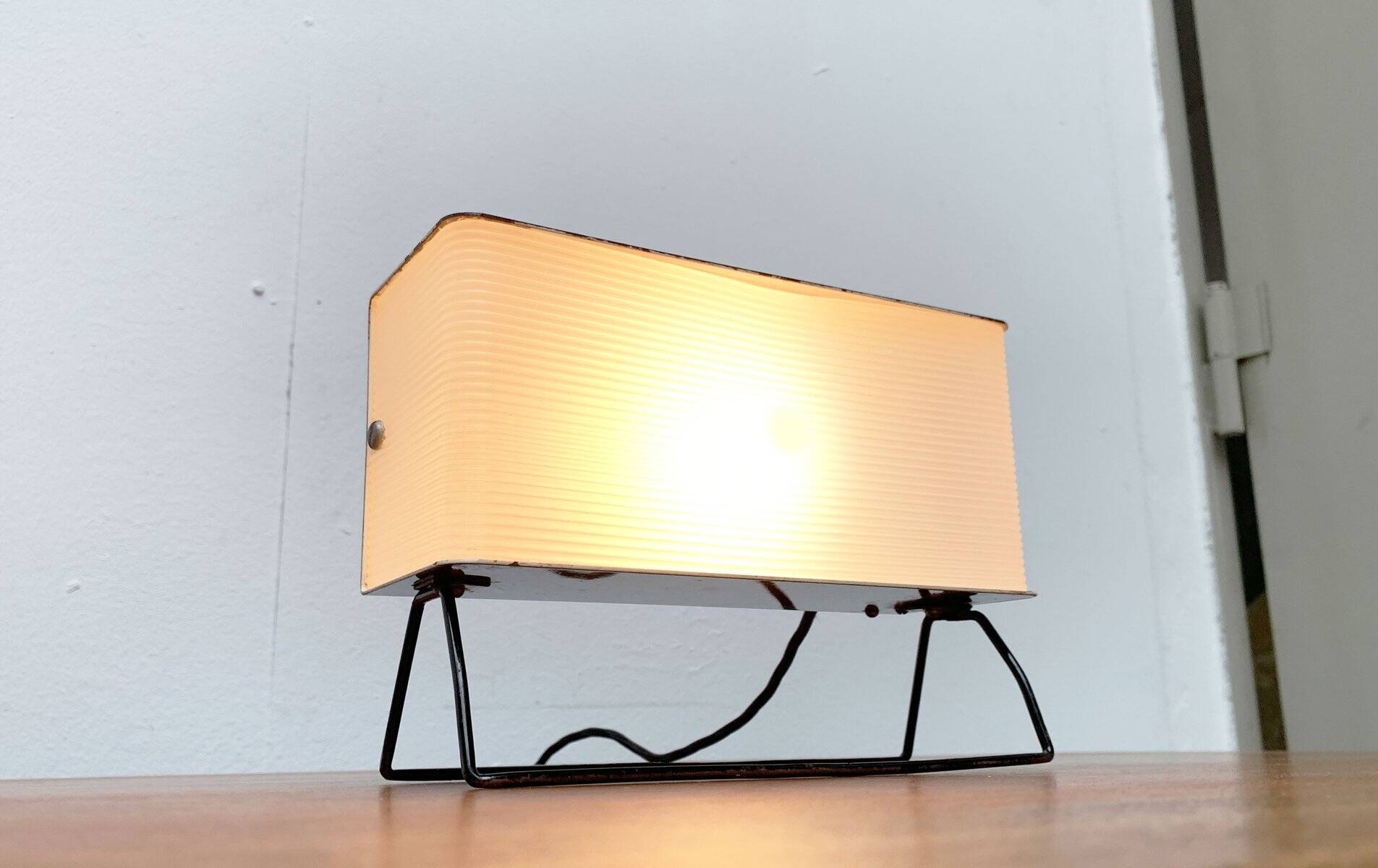 Lampe de table minimaliste tchèque des années 1960 de Pokrok.