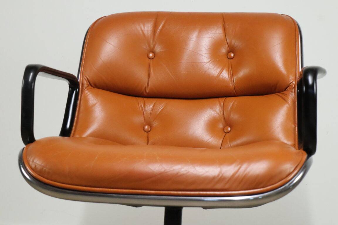 Charles Pollock leather office chair, Knoll edition, 1970