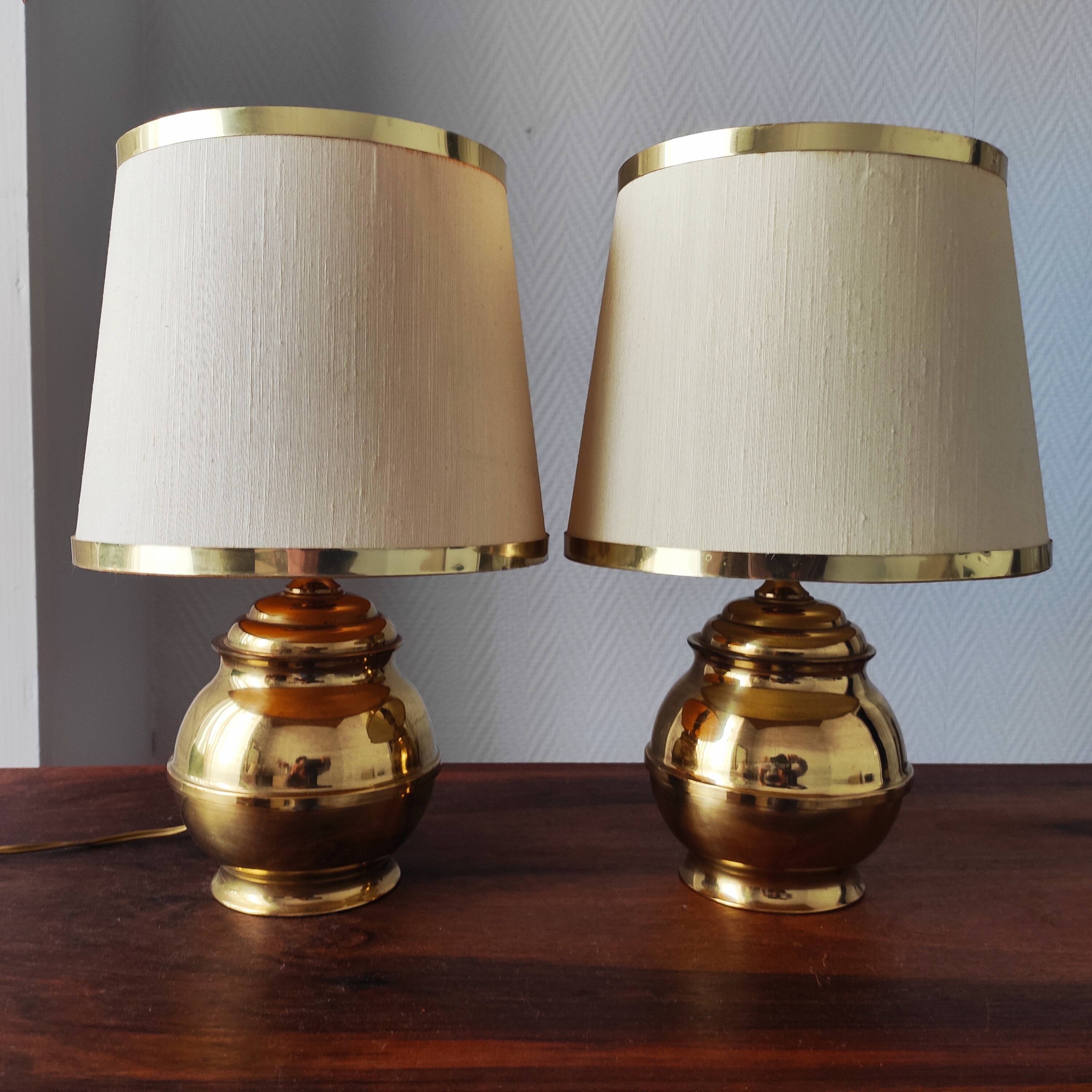 Pair of vintage 1970s Italian lamps in solid brass