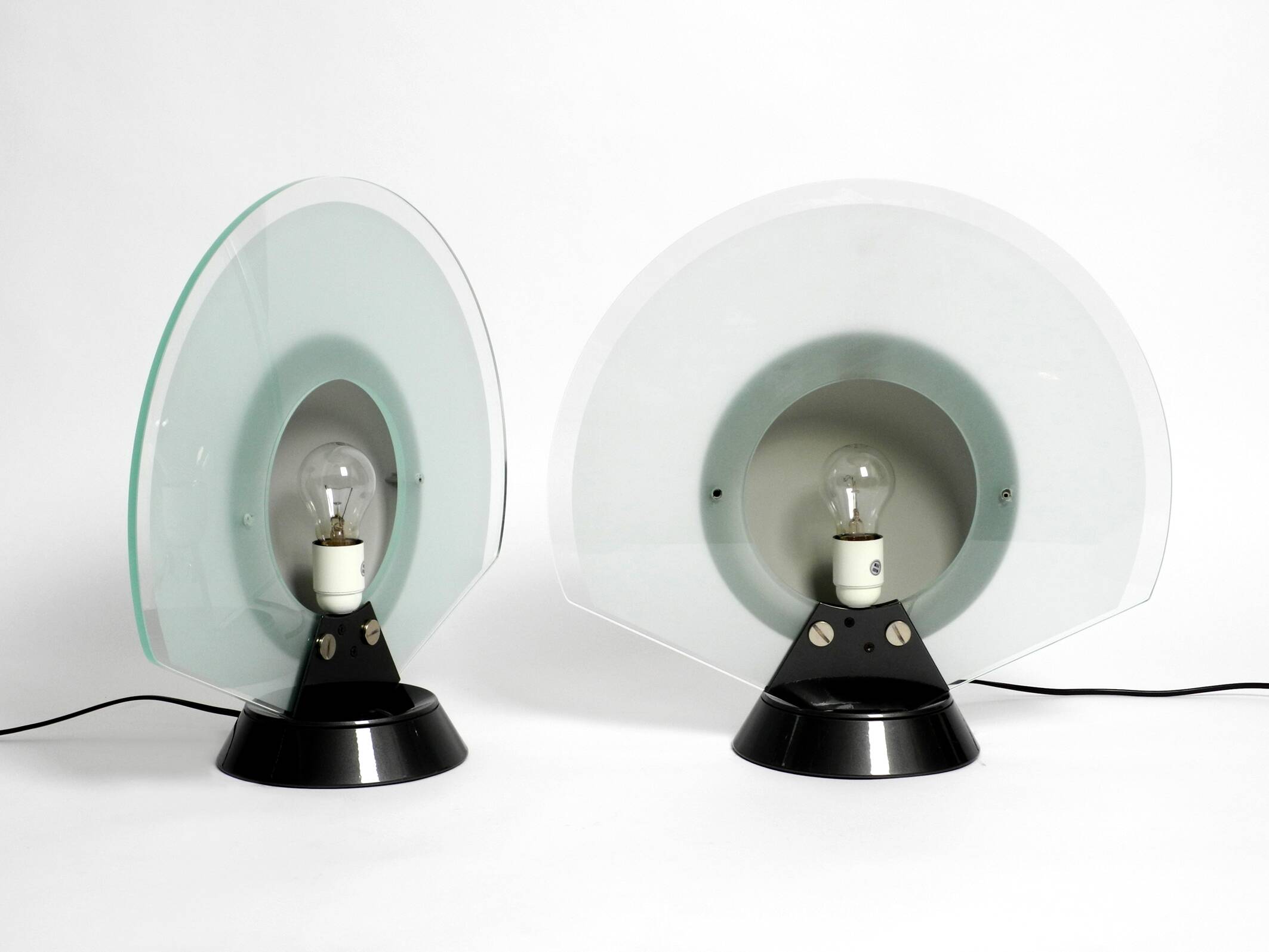 Pair of 1980s table lamps by Pier Giuseppe Ramella for Arteluce model Tikal