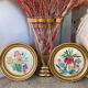 2 medallions embroidery of flowers