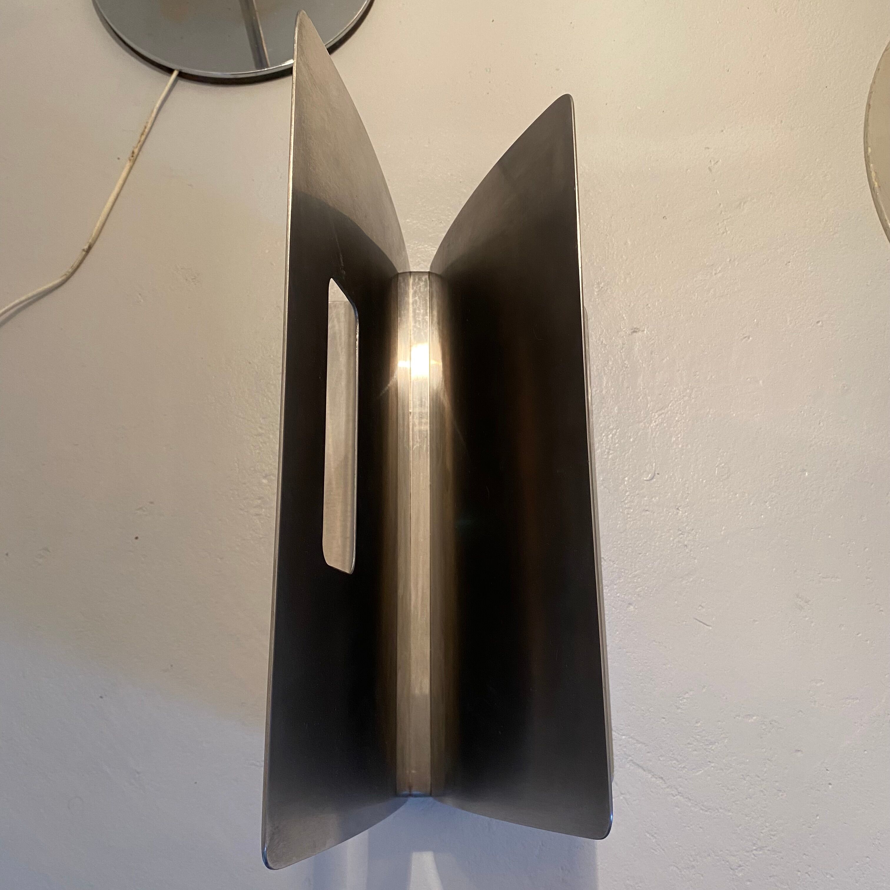 François Monnet design magazine rack, Monnet editions, manufactured by Uginox 1972