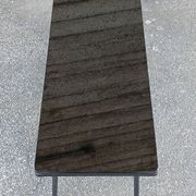 Table basse années 50 en opaline noire