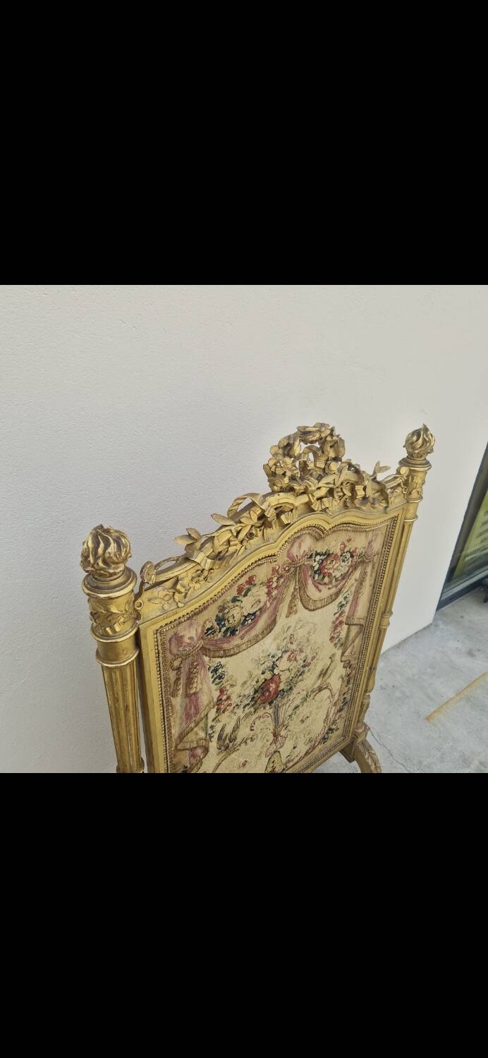 Louis XVI period 18th century fireplace screen in gilded wood