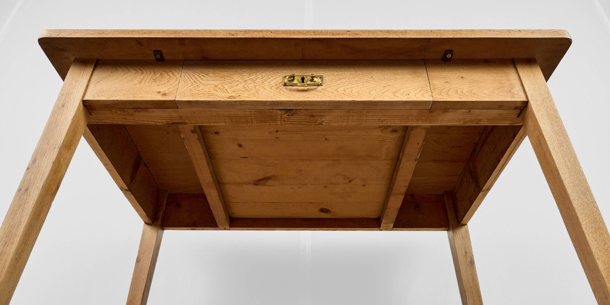 Table en chêne vintage, Tchécoslovaquie