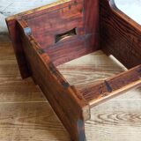 Stool of auxiliary Art-popular in old solid wood