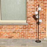 Fifties lamp in cascading opalines