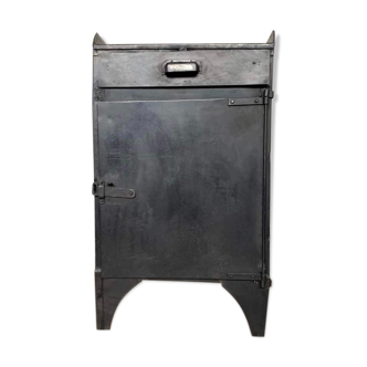 Meuble d'atelier industriel à 1 porte 1 tiroir en fer patiné