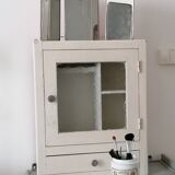 Wall-mounted toilet cabinet