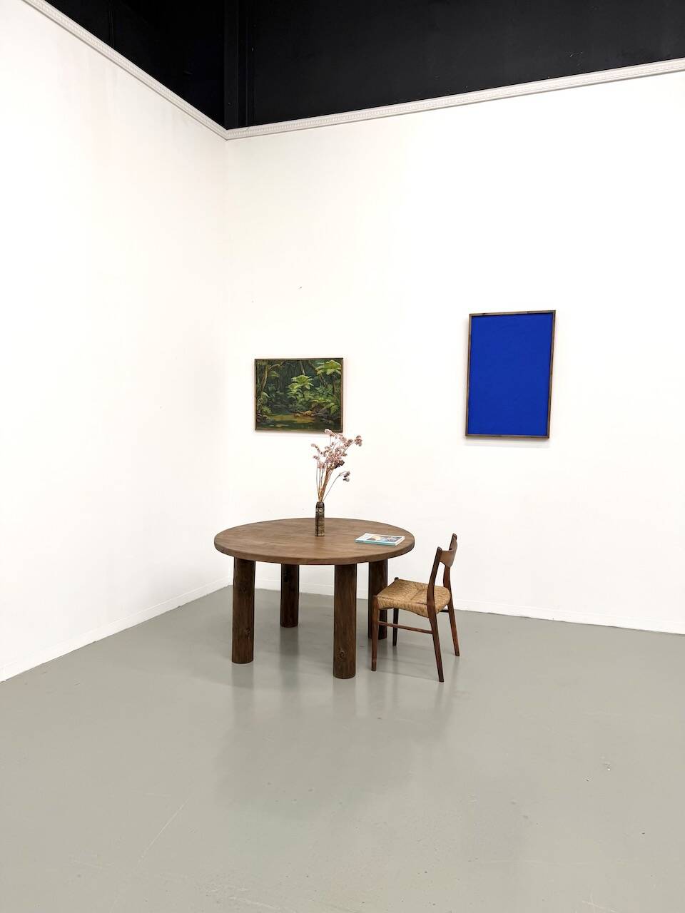 Table ronde années 50 constructiviste noyer