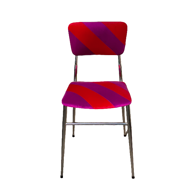 Red/purple patchwork chairs duo