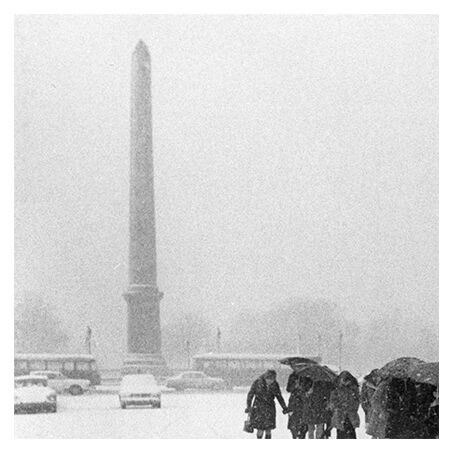 Paris under the snow, the Concorde. Around 1960