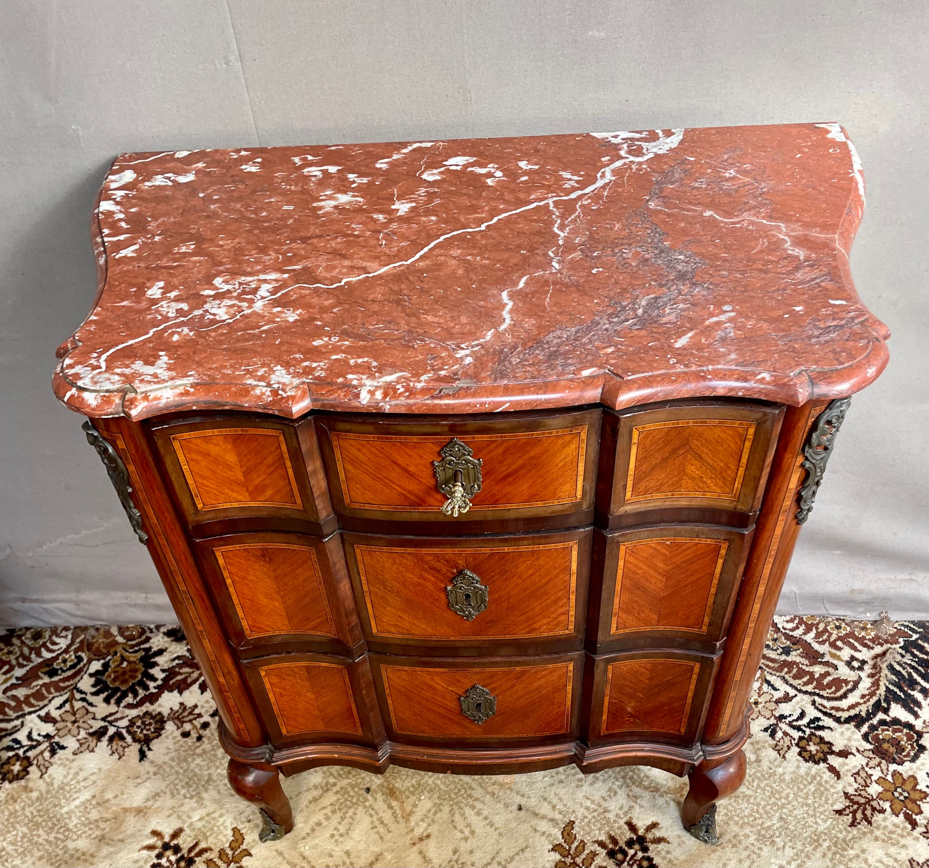 Commode , arbalète de époque 19e