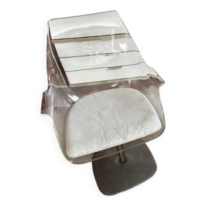 Fauteuil pivotant modèle