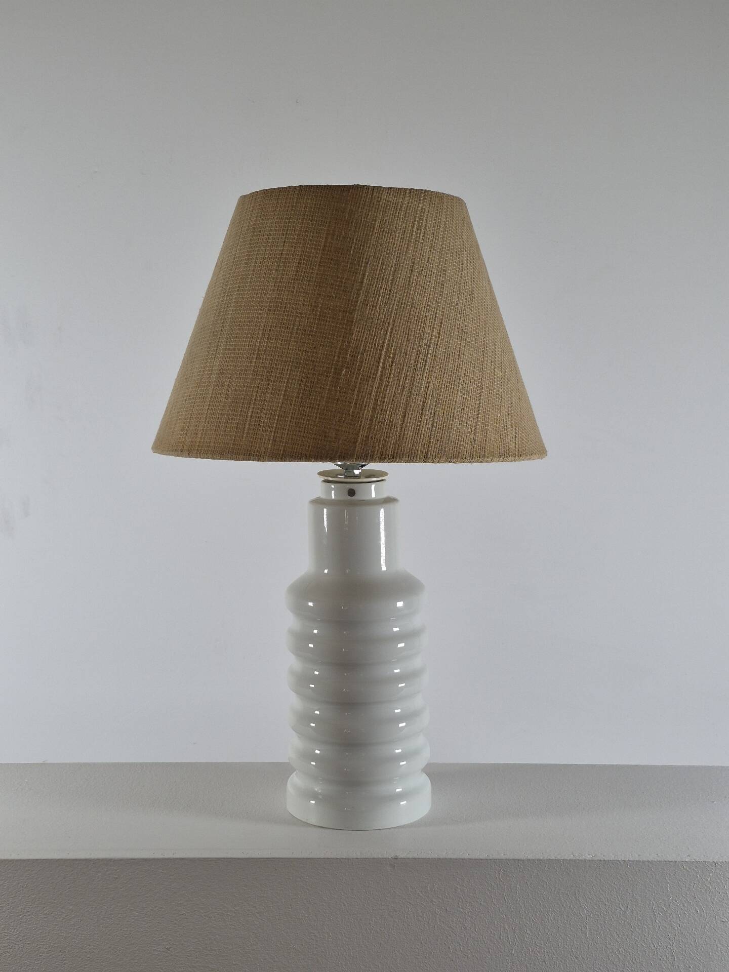 Lampe de table en porcelaine vintage des années 1970 GDR.