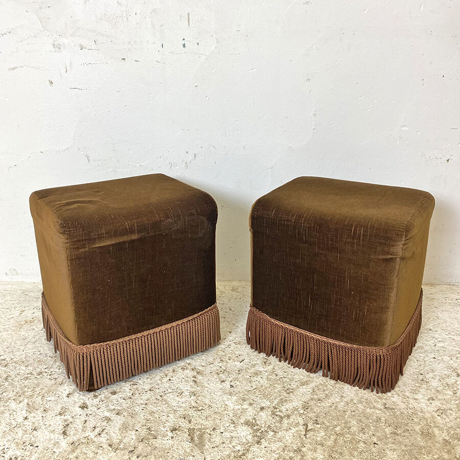 Pair of vintage 70's poufs in brown velvet
