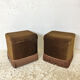 Paire de poufs 70's en velours marron