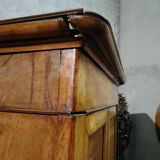 Louis Philippe walnut cabinet 19th-century