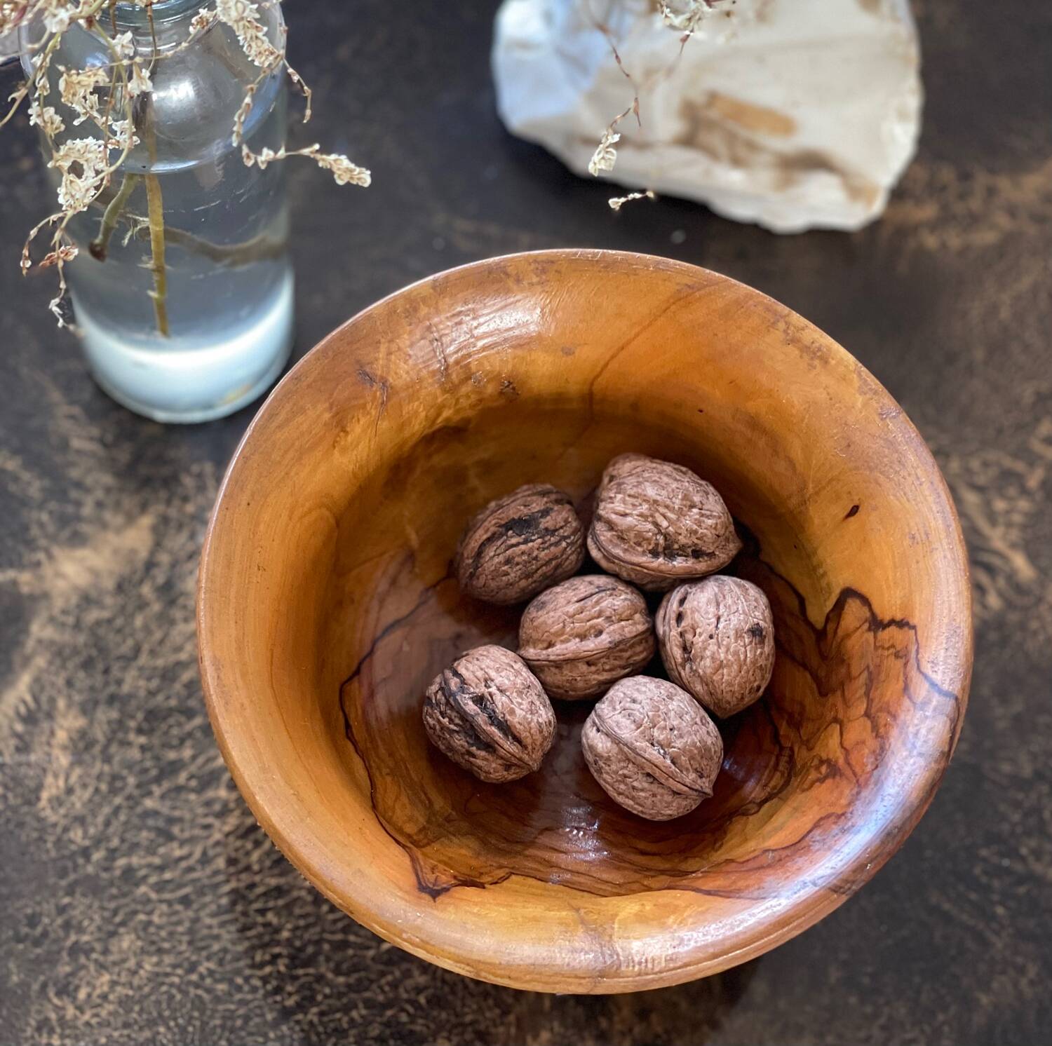 Empty pocket in olive wood