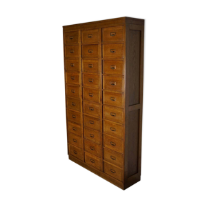 Armoire d'apothicaire