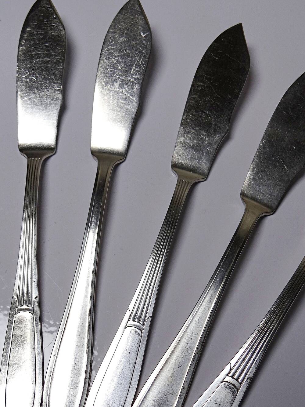 6 vintage/antique silver-plated fish knives in art deco style SFAM