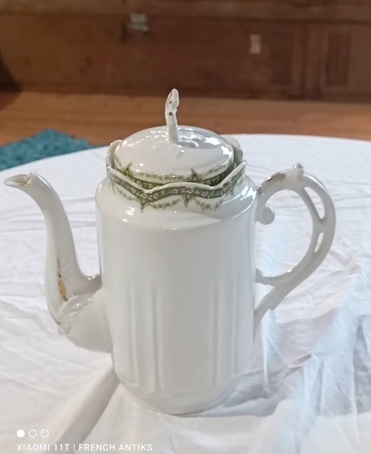 Coffee pot and milk jug in Limoges porcelain, France, early 20th century