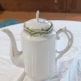 Cafetière et pot a lait en porcelaine de Limoges France, début XXe s