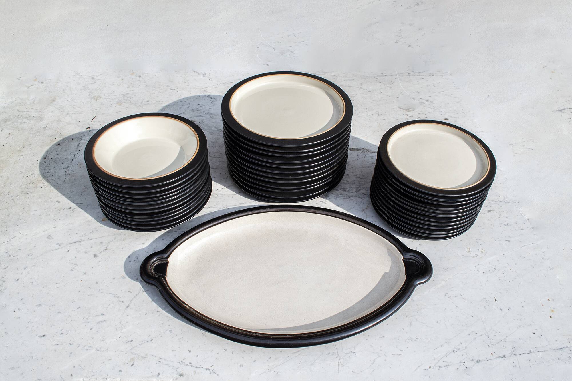 Ceramic plate service by Franco Bucci for Laboratorio Pesaro, 1960s, Set of 37