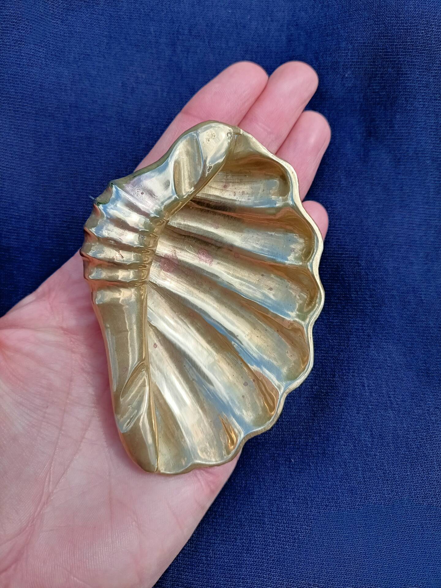 Shell Ashtray Brass 💐