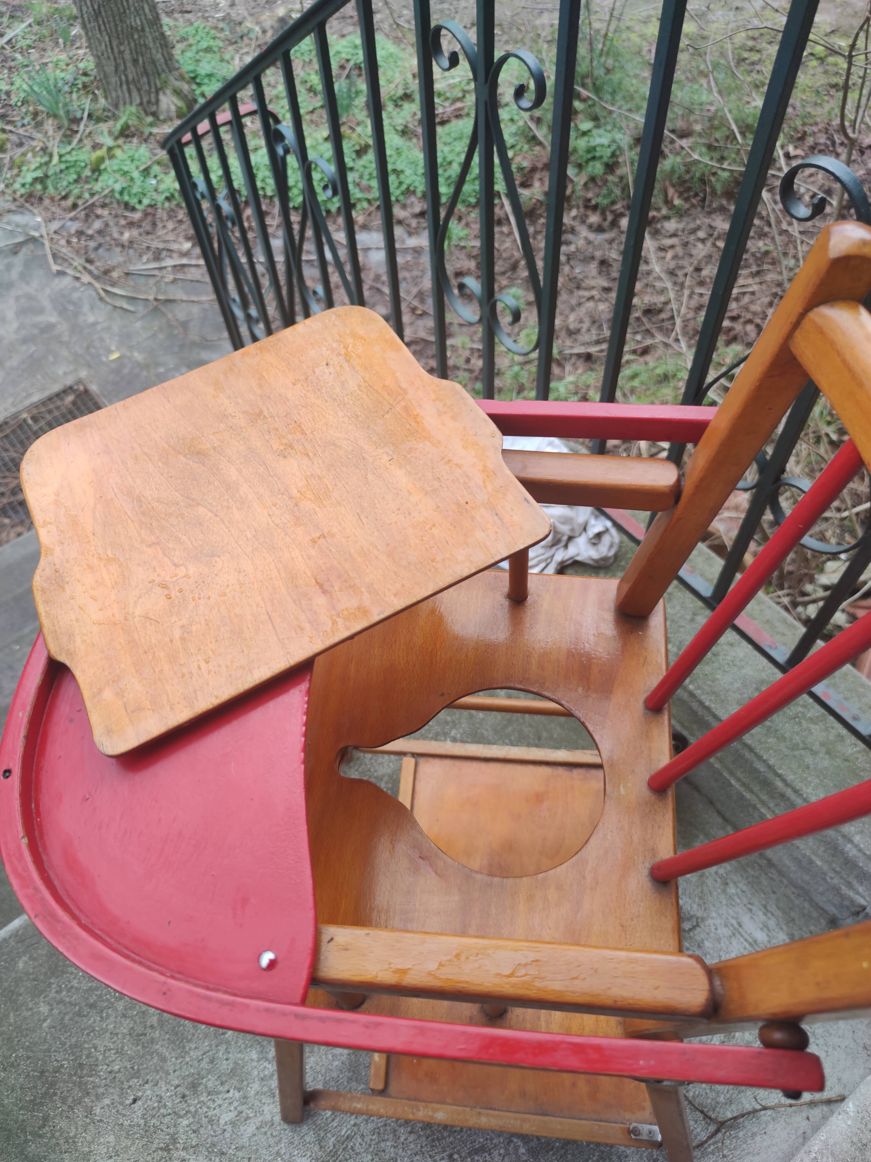 Chaise haute en bois pour bébé ou enfant