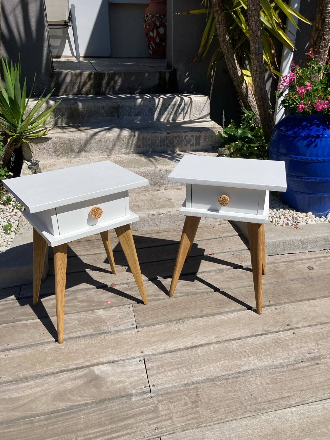 Paire de chevets vintage pieds compas hauts top design