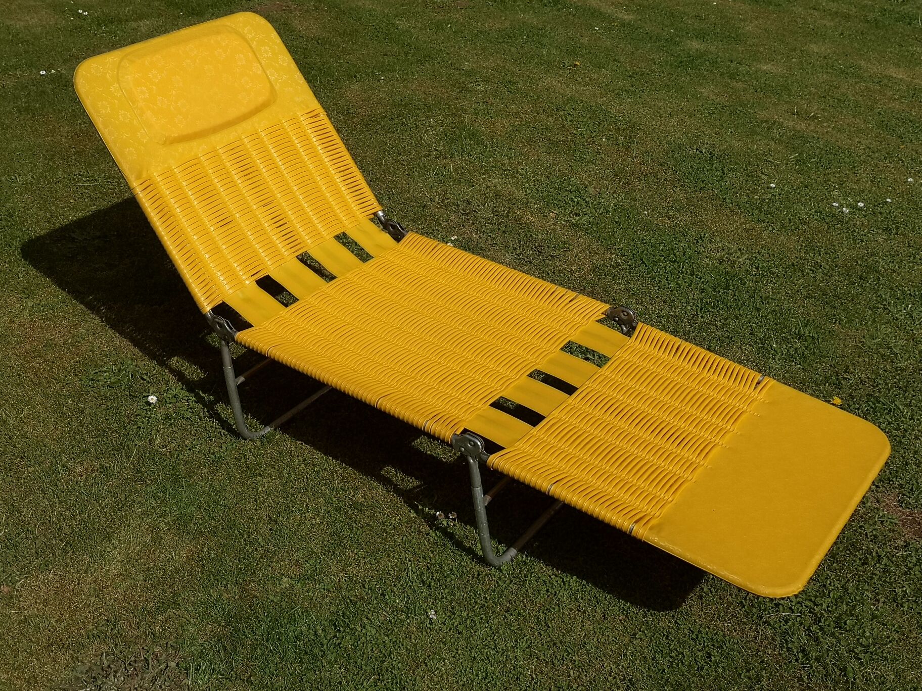 KURZ deckchair vintage year 60/70 yellow scoubidou