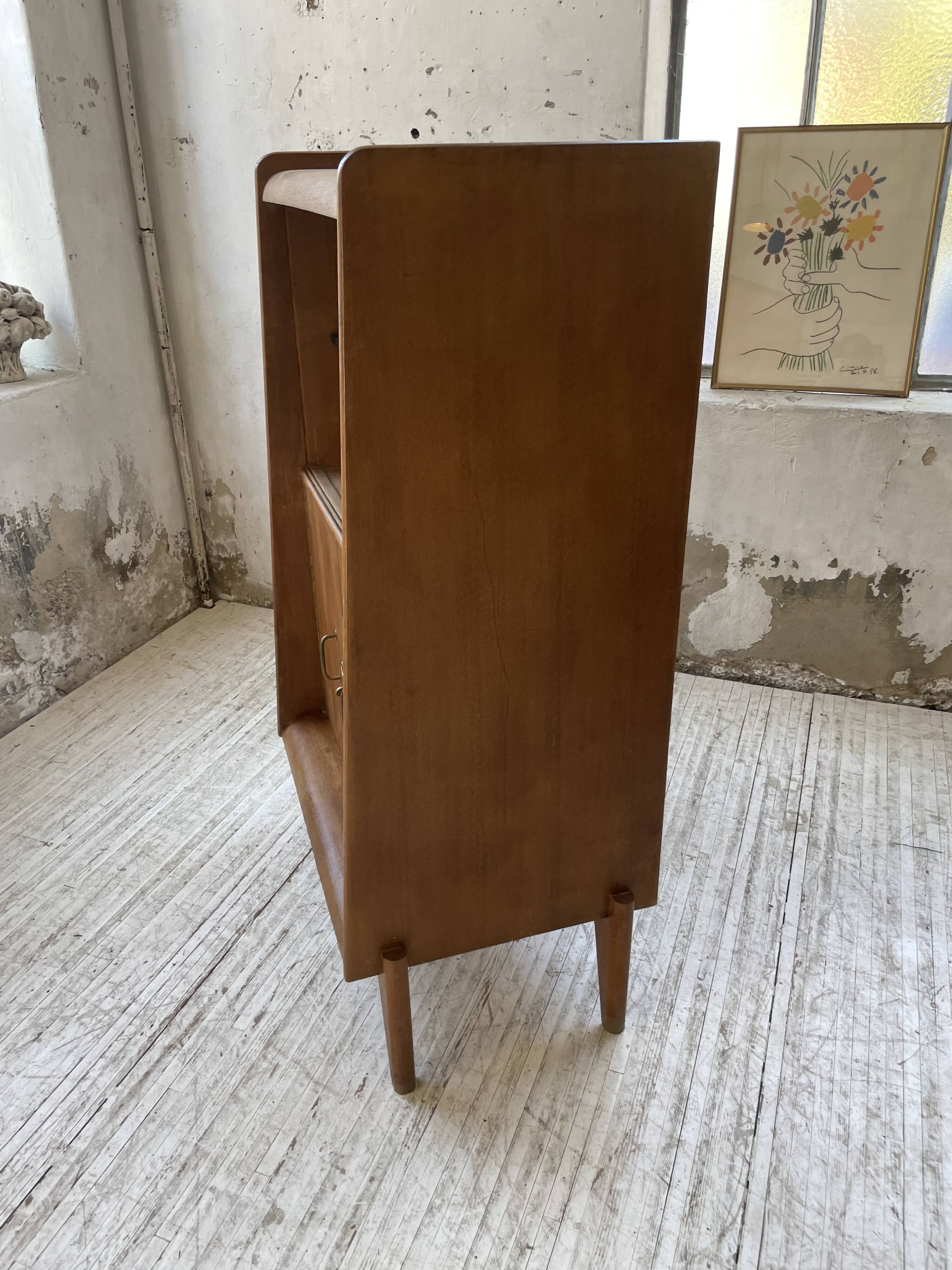 Meuble de rangement secrétaire chêne années 60