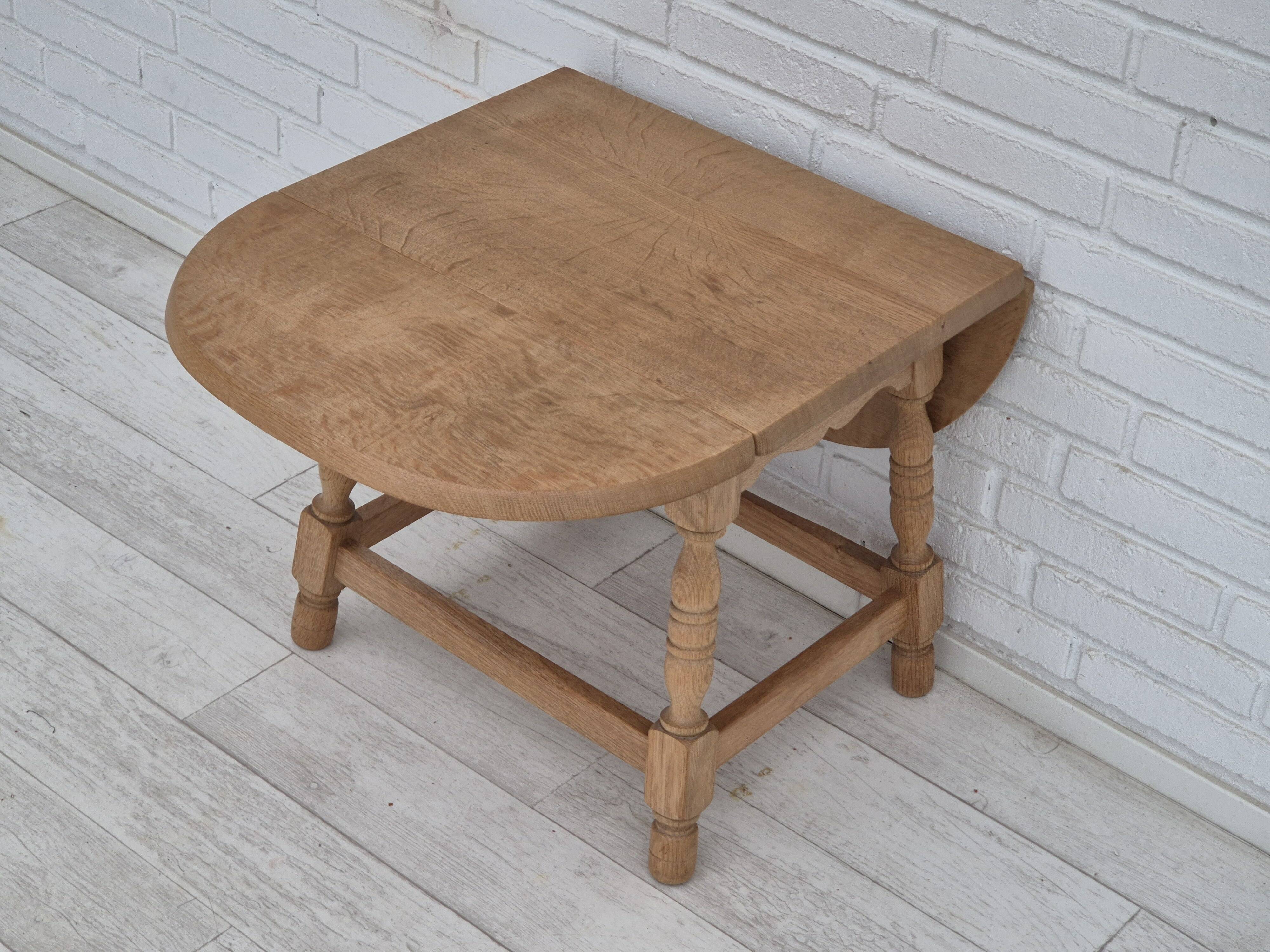 1970s, Danish foldable side table, solid oak wood, original condition.