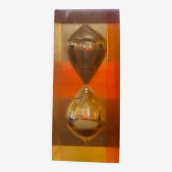 Hourglass paperweight inclusion 70s