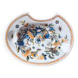 Plat en faïence de Rouen