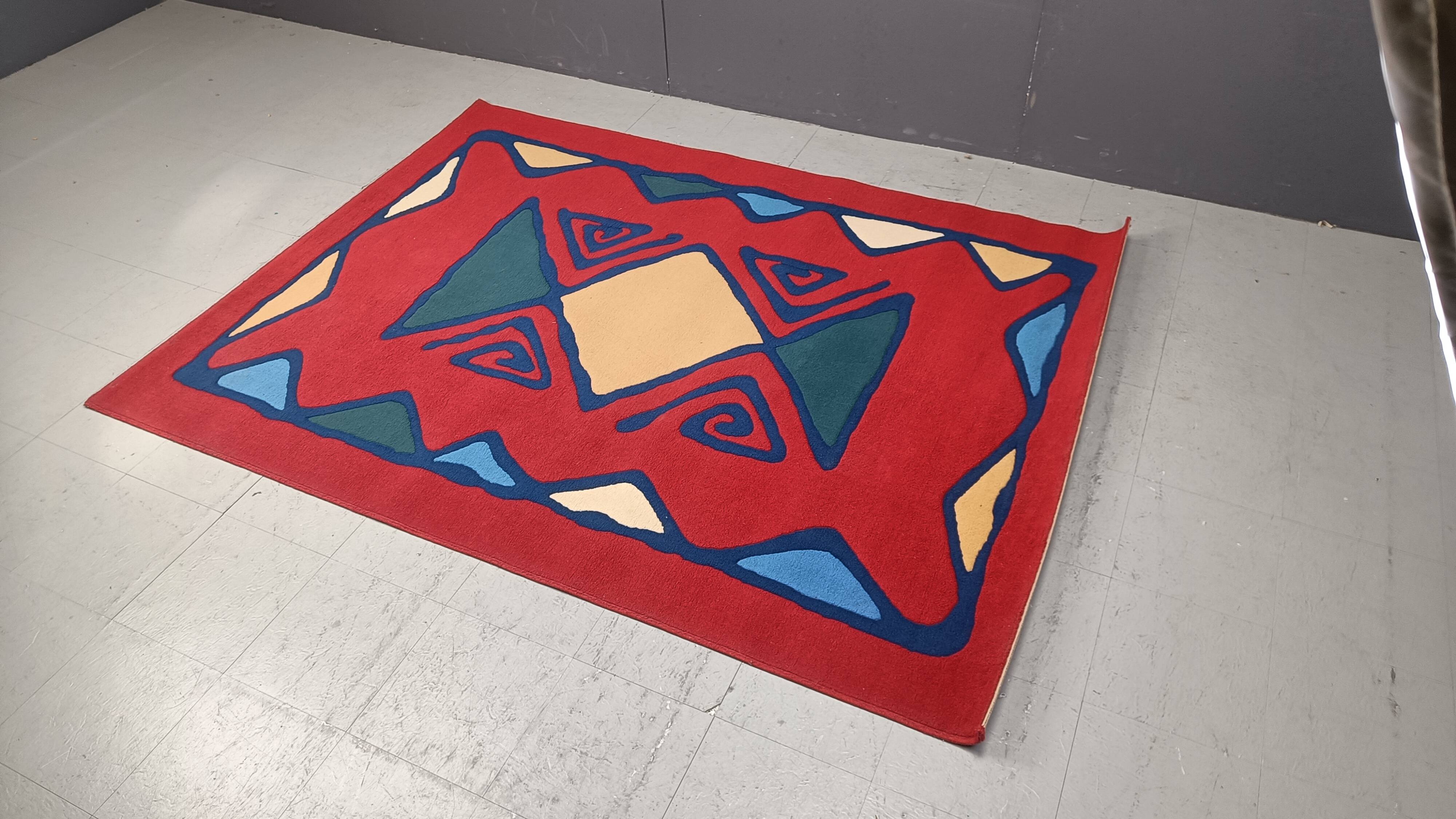 Grand tapis noué à la main, années 1980