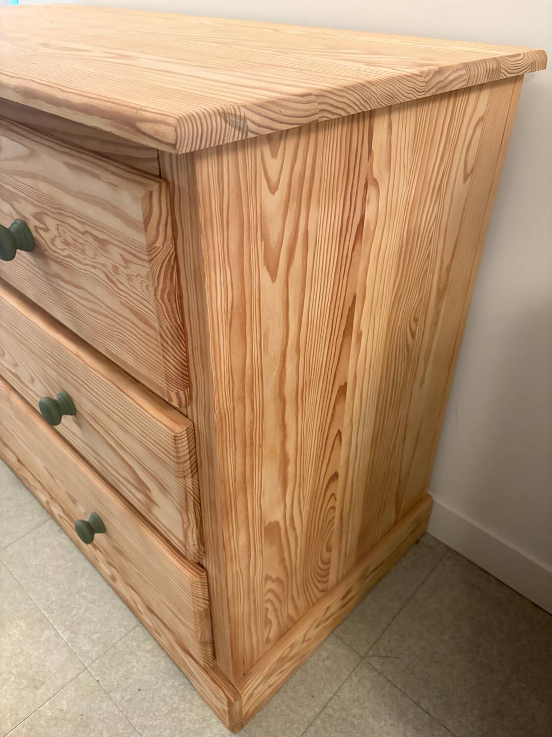 Natural pine chest of drawers - green knobs