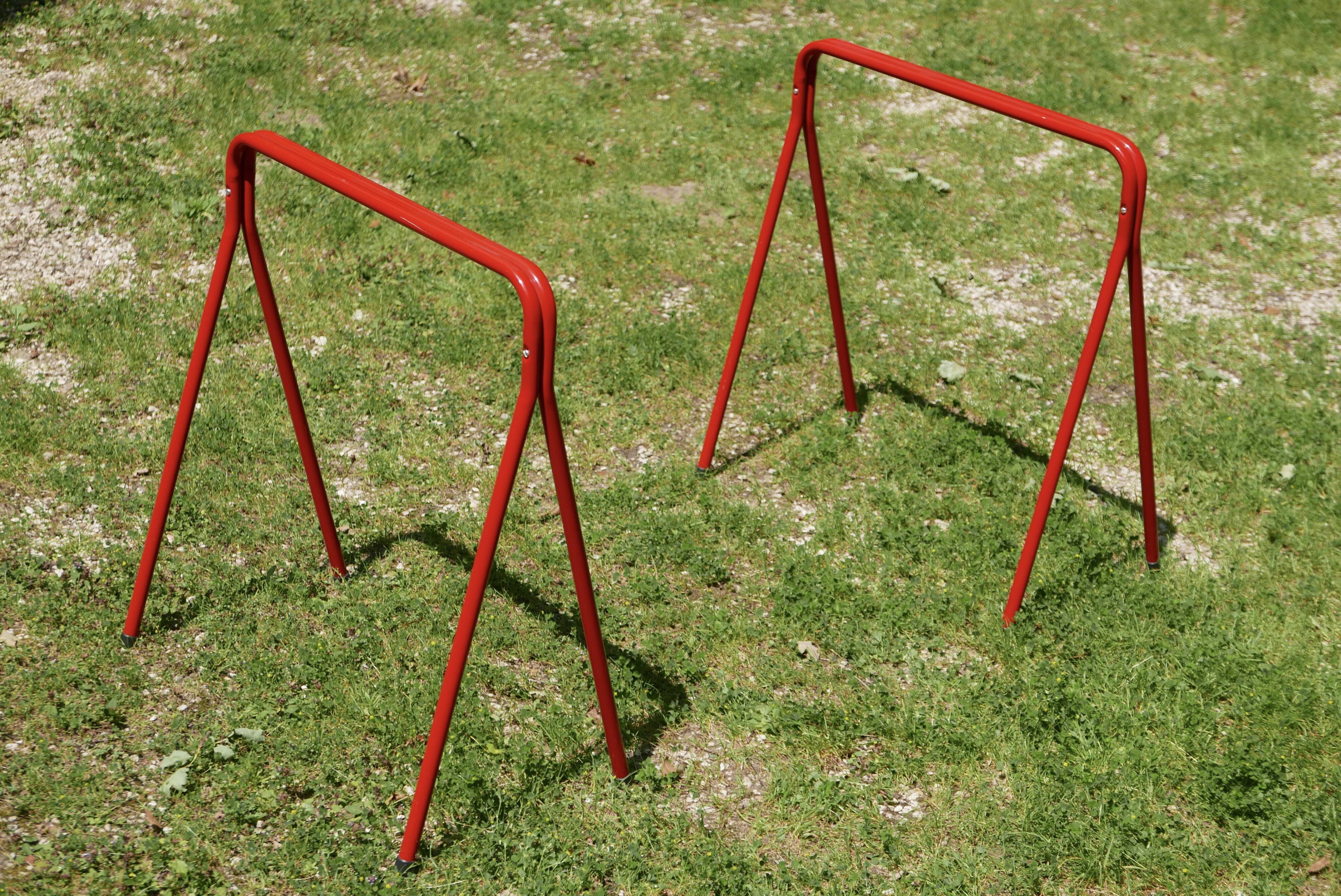 Desk with red trestles, white plaid tray, 80s