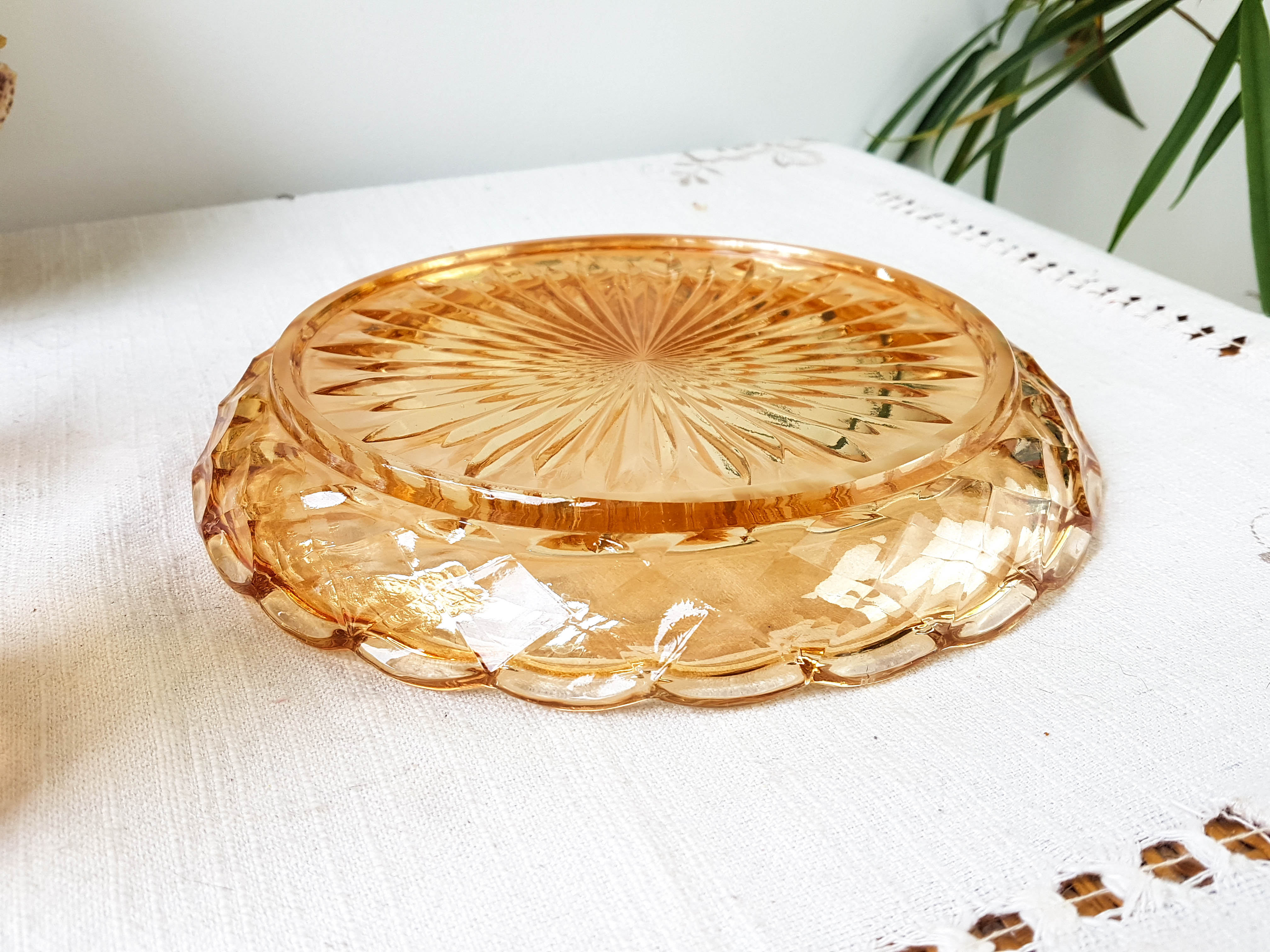 Amber glass liquor service