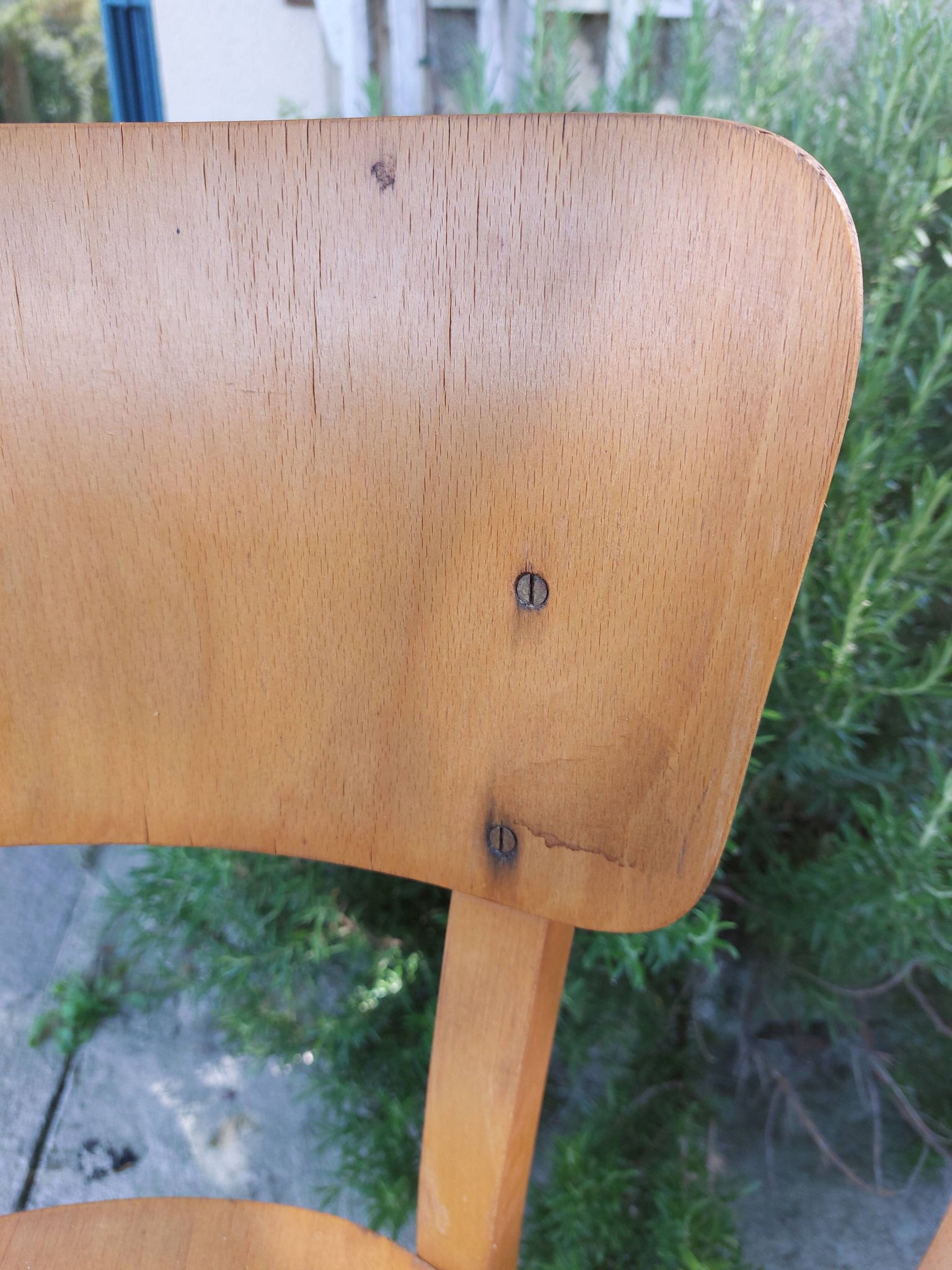 4 chaises bistrot, teinte claire