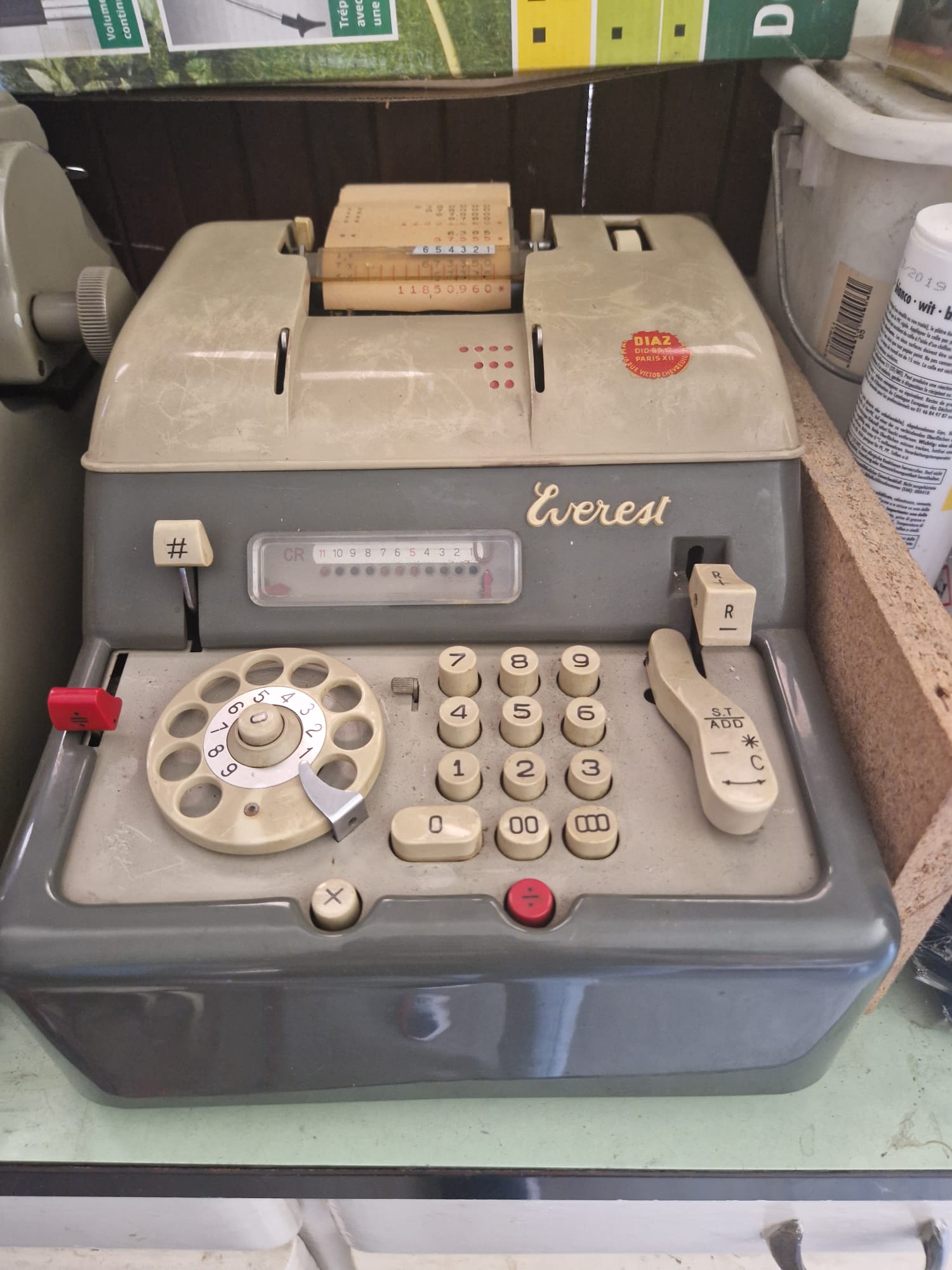 Printer electric calculating machine - everest